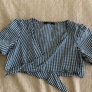 Cute Tie Up Checkered Top